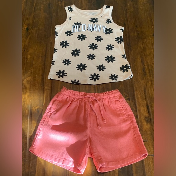 ⚓️Old Navy Toddler Tank Size 4T 🖤 - Picture 6 of 8